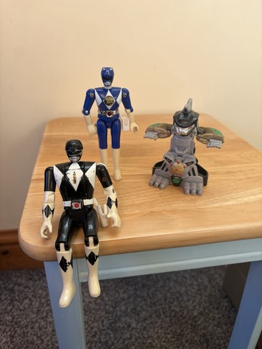 Power ranger action figure - power,