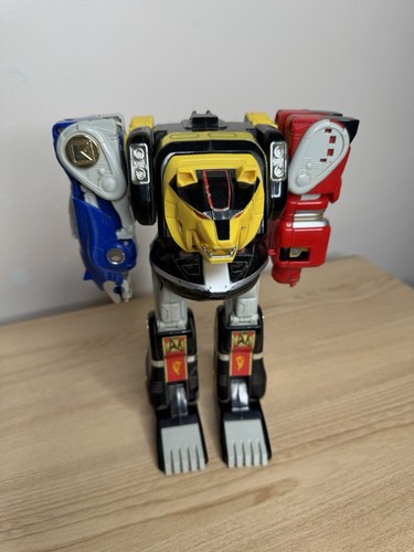 Mighty morphin power rangers - mighty,